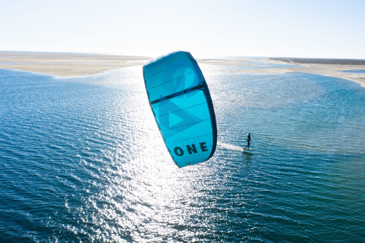 GA Kites One 2022 · Agile low-end kite · 8m · All levels