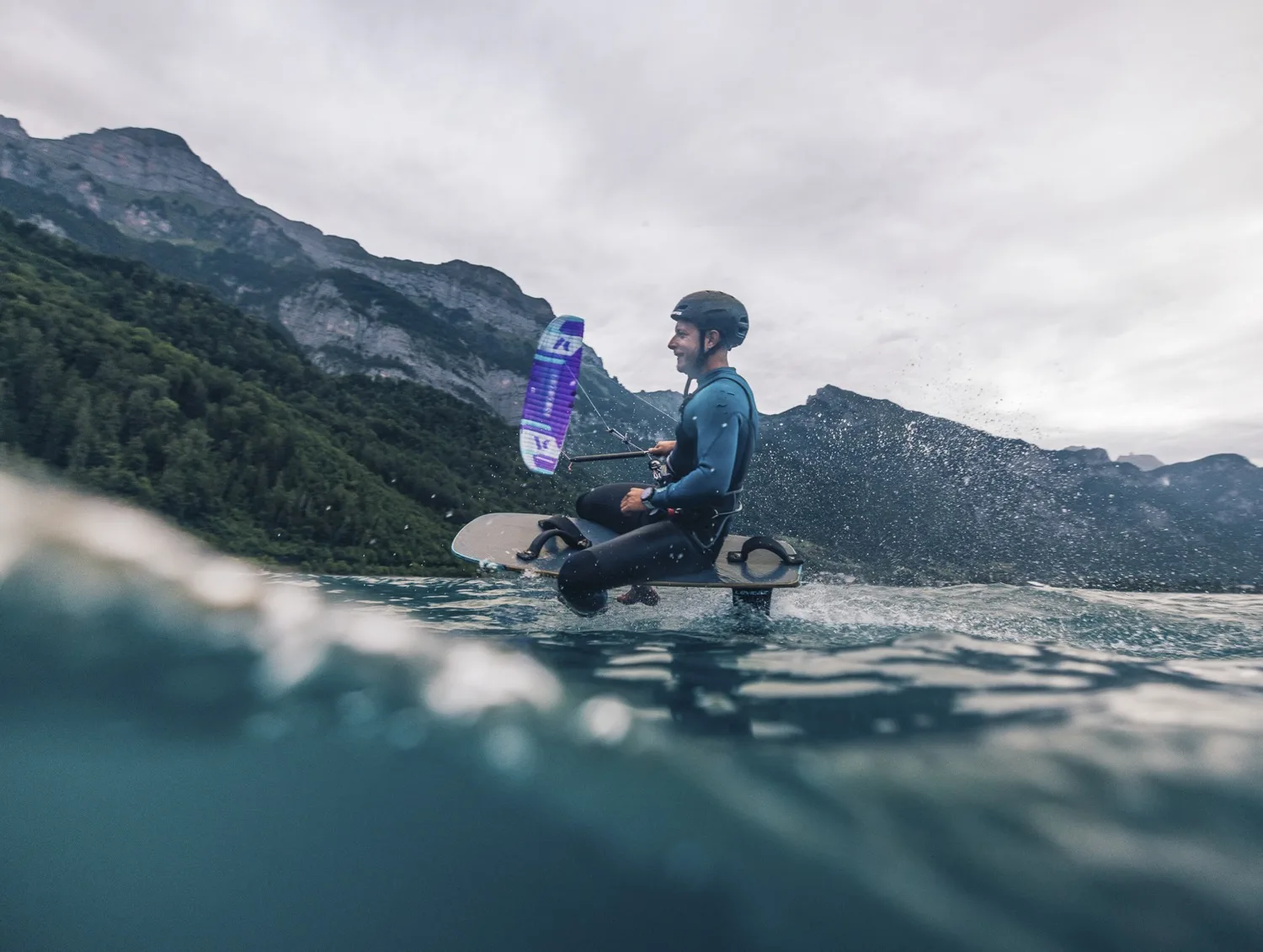 Flysurfer Soul 4 · Cometa freeride · 6–18 m · Todos los niveles